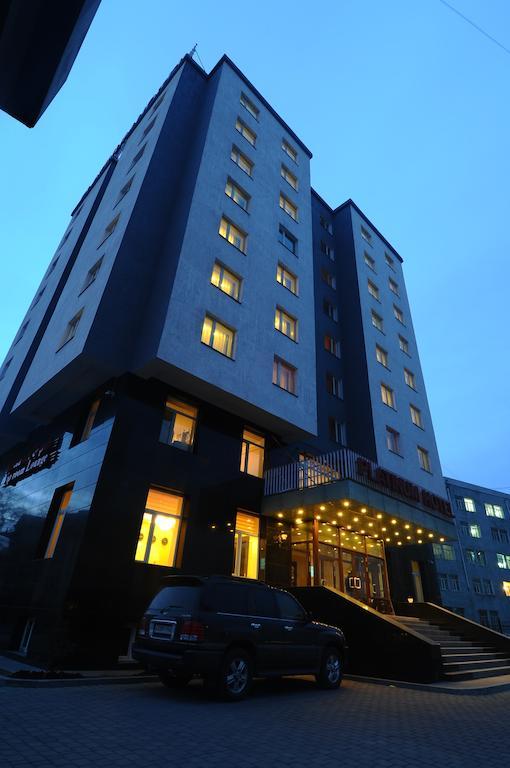 Platinum Hotel Ulán Bator Exterior foto